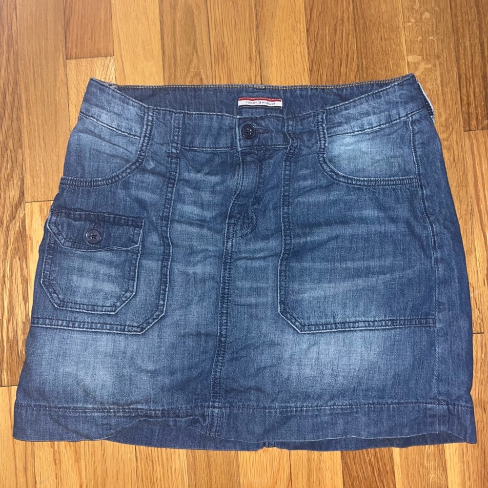 Tommy Hilfiger denim skirt size 6